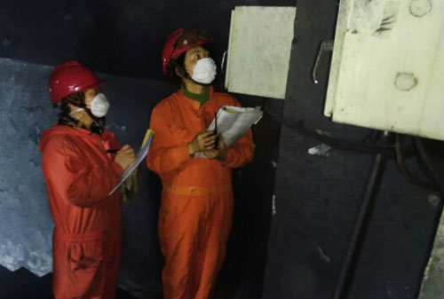 積極配合動力車間技術(shù)人員進行皮帶磅秤校準工作